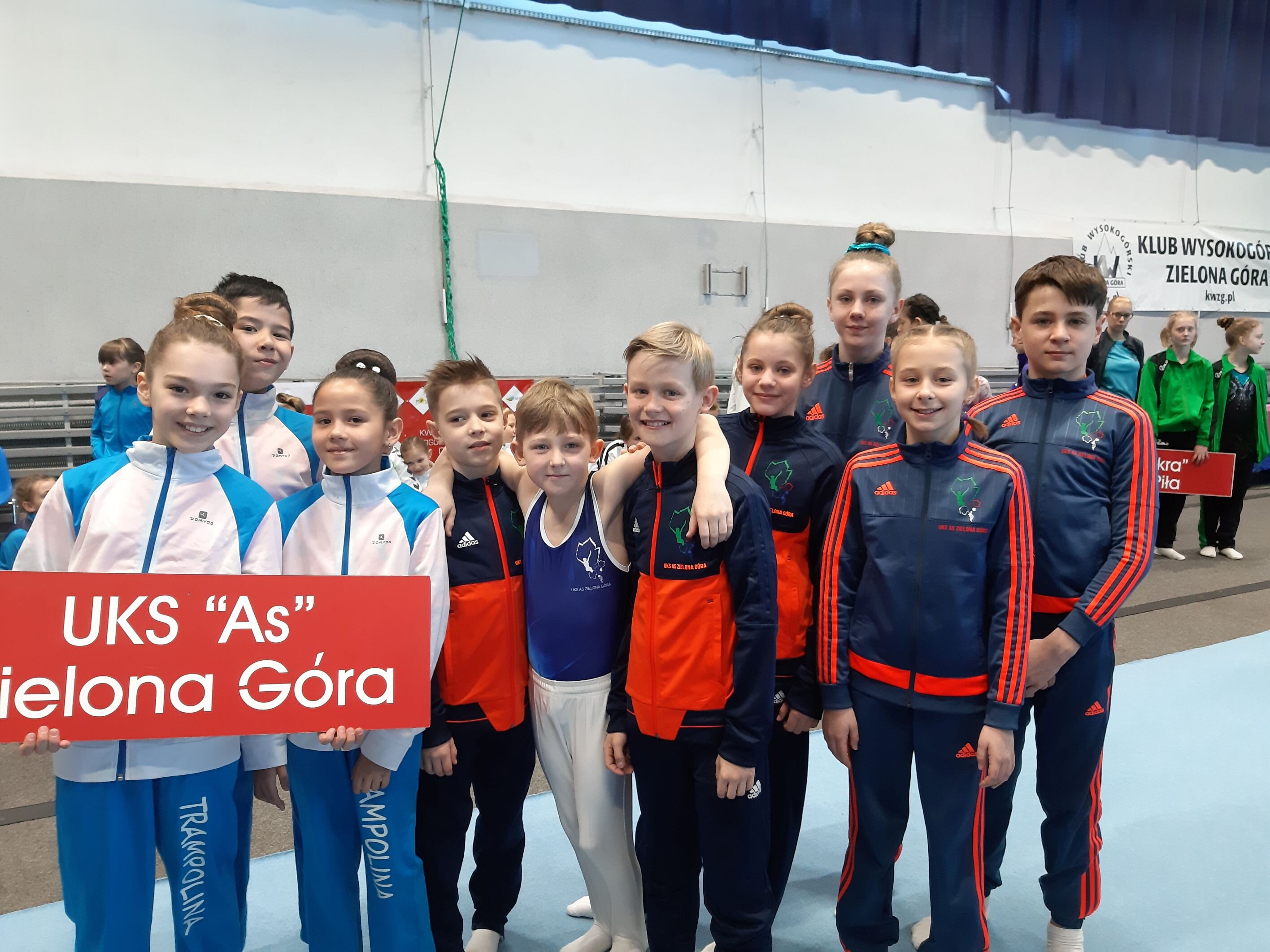 Obfity w sukcesy występ naszych akrobatów na PUCHARZE POLSKI nr 2 w Skokach na Trampolinie, Kwalifikacja B do OOM - Zielona Góra 6 - 7.04.2019