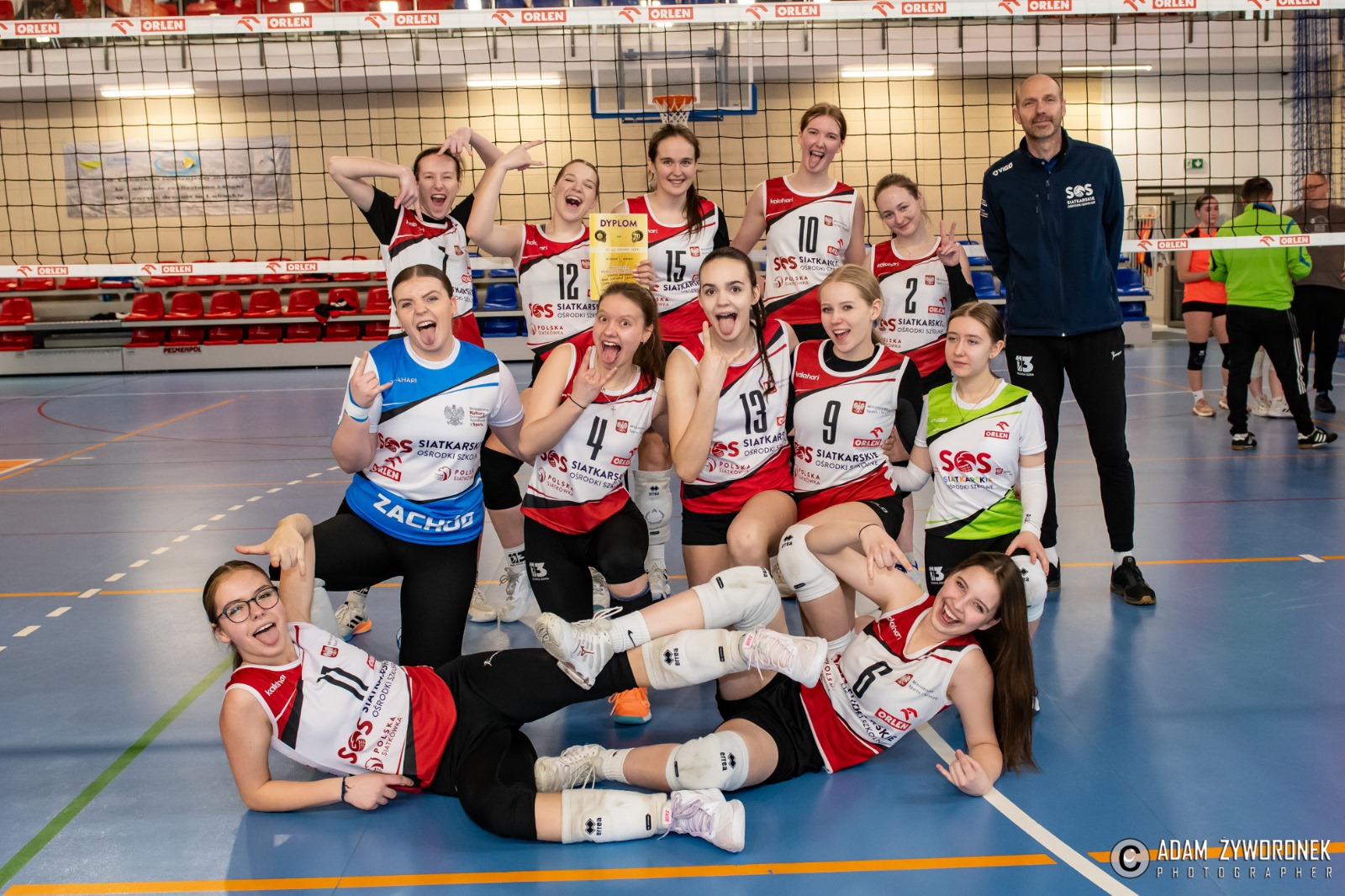 Siatkarki z awansem do półfinału wojewódzkiego w Piłce Siatkowej.