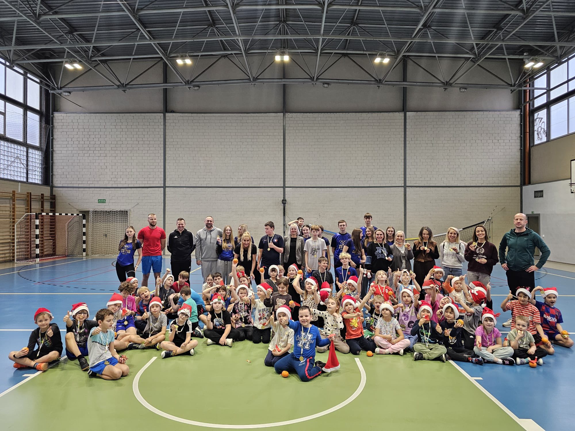 LEKKOATLETYCZNE ZAWODY MIKOŁAJKOWE